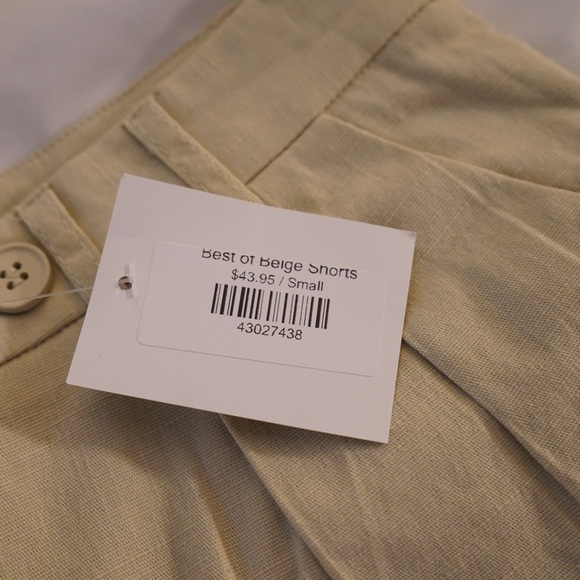 Beige Shorts - Picture 2 of 3